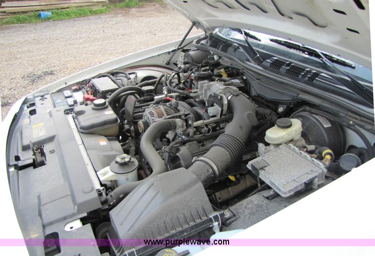 image for item 5259 2006 Ford Crown Victoria Police Interceptor sedan