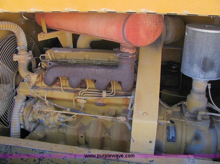 image for item 6266 1990 LeRoi air compressor