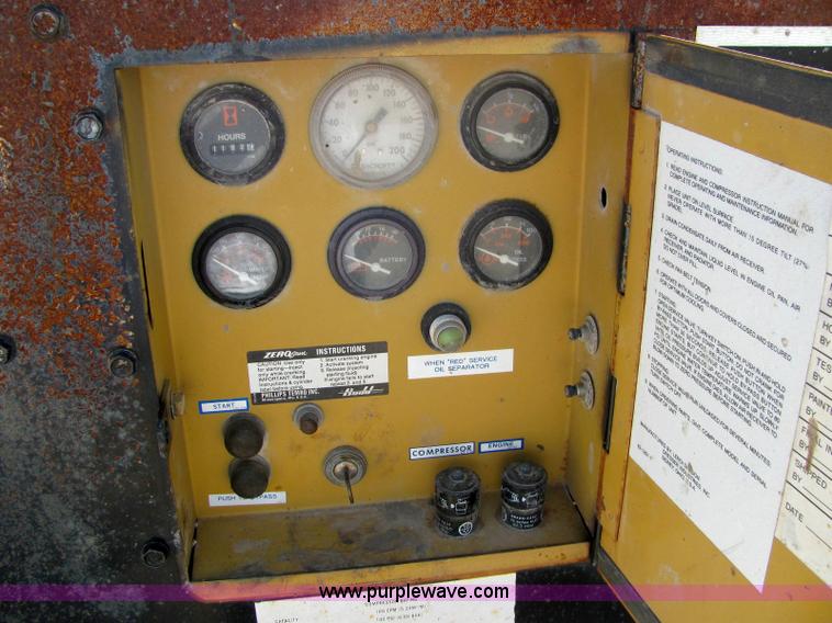 image for item 6266 1990 LeRoi air compressor