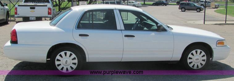image for item 6269 2007 Ford Crown Victoria Police Interceptor