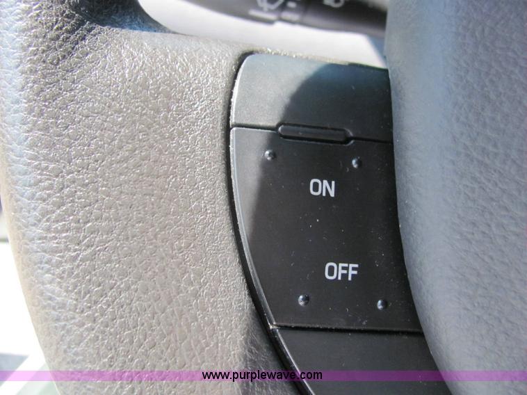 image for item 6269 2007 Ford Crown Victoria Police Interceptor