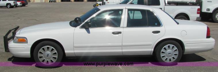 image for item 6270 2007 Ford Crown Victoria Police Interceptor