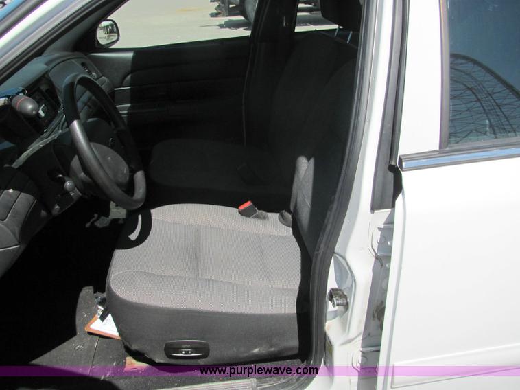 image for item 6270 2007 Ford Crown Victoria Police Interceptor