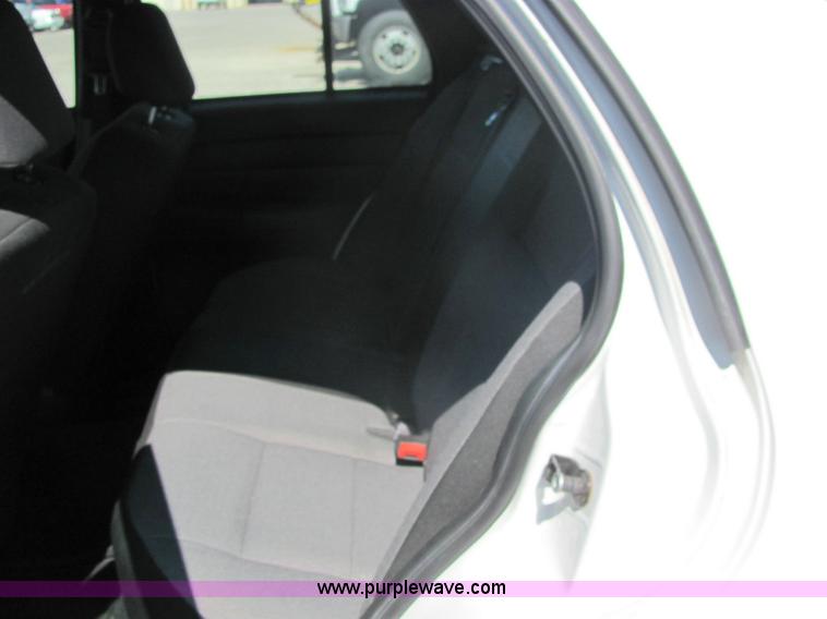 image for item 6270 2007 Ford Crown Victoria Police Interceptor