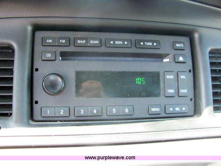 image for item 6270 2007 Ford Crown Victoria Police Interceptor