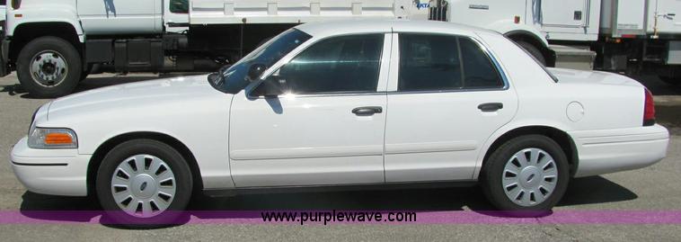 image for item 6271 2007 Ford Crown Victoria Police Interceptor