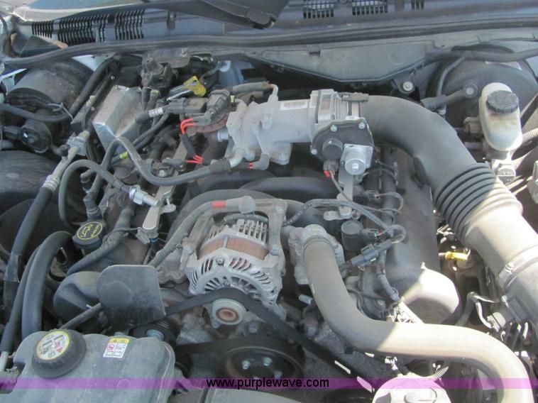 image for item 6271 2007 Ford Crown Victoria Police Interceptor