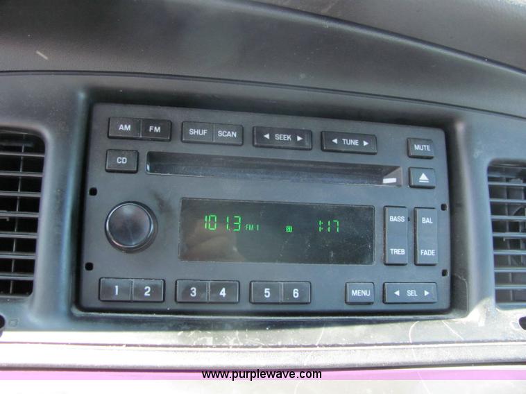 image for item 6272 2007 Ford Crown Victoria Police Interceptor