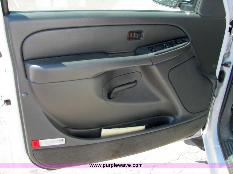 image for item 6273 2005 Chevrolet C1500 Silverado