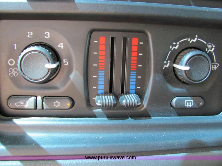 image for item 6273 2005 Chevrolet C1500 Silverado