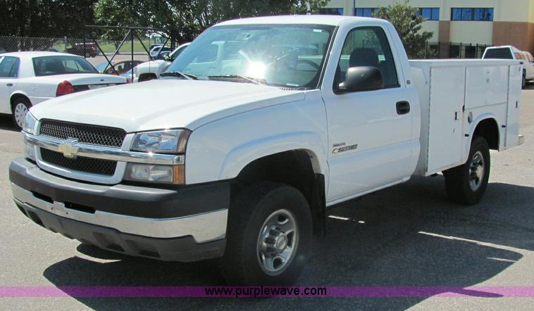 image for item 6274 2004 Chevrolet C2500HD Silverado