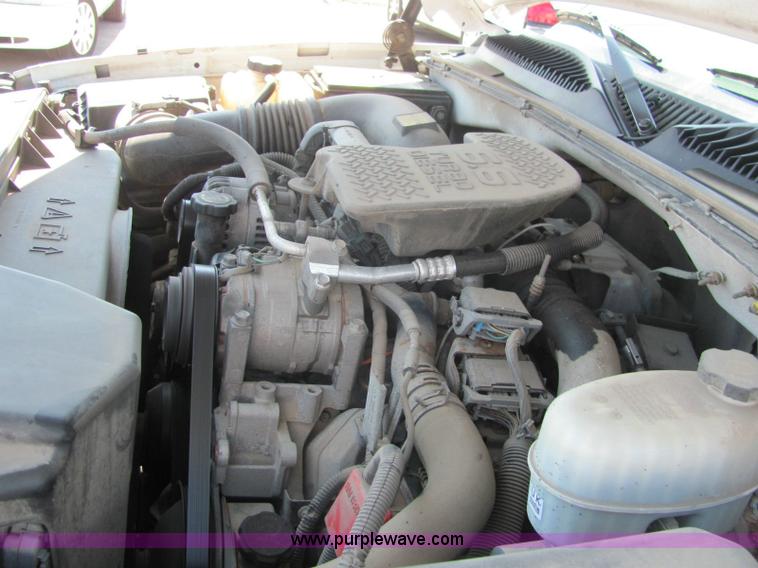 image for item 6274 2004 Chevrolet C2500HD Silverado