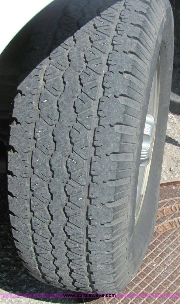 image for item 6275 2004 Chevrolet C1500 Silverado pickup truck