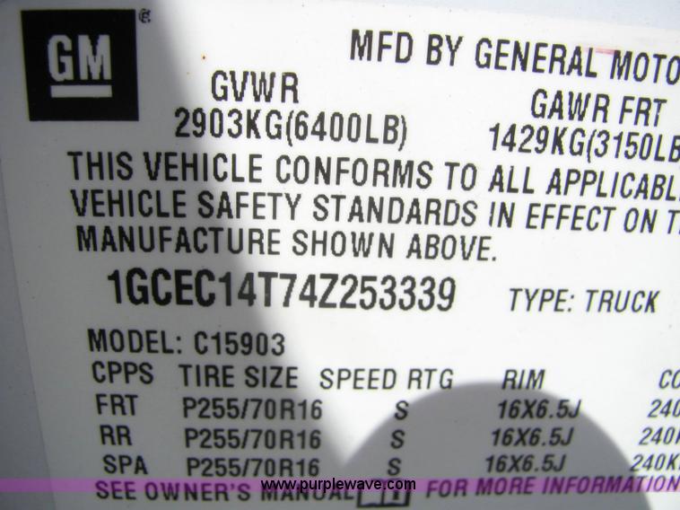 image for item 6275 2004 Chevrolet C1500 Silverado pickup truck