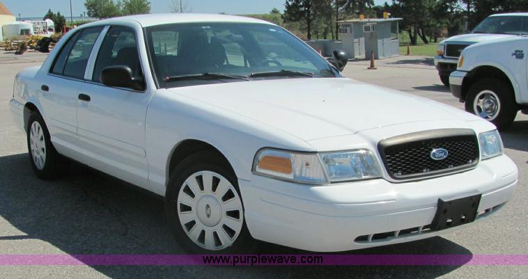 image for item 6276 2006 Ford Crown Victoria Police Interceptor