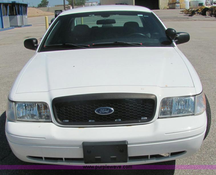 image for item 6276 2006 Ford Crown Victoria Police Interceptor
