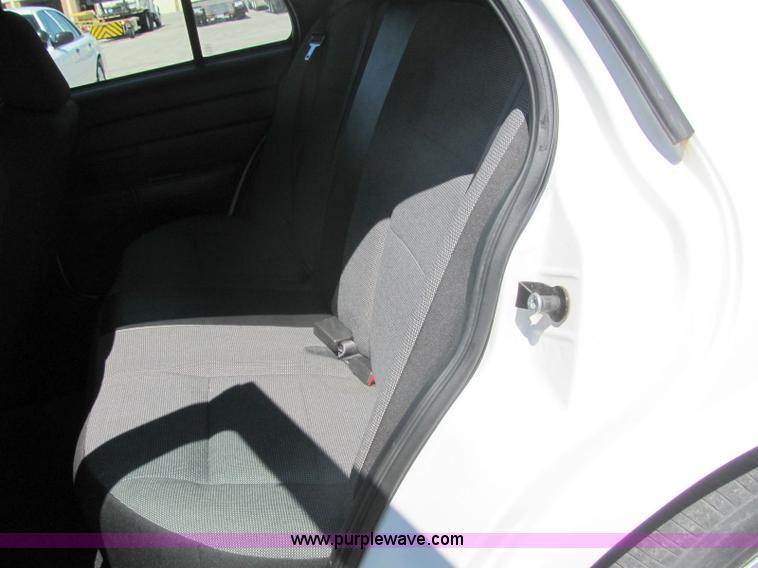 image for item 6276 2006 Ford Crown Victoria Police Interceptor