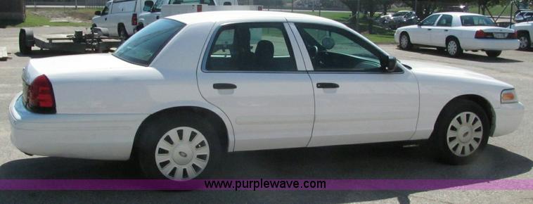 image for item 6277 2006 Ford Crown Victoria Police Interceptor