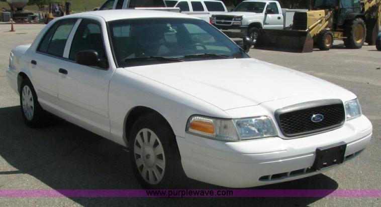 image for item 6277 2006 Ford Crown Victoria Police Interceptor