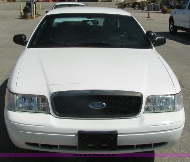 image for item 6277 2006 Ford Crown Victoria Police Interceptor
