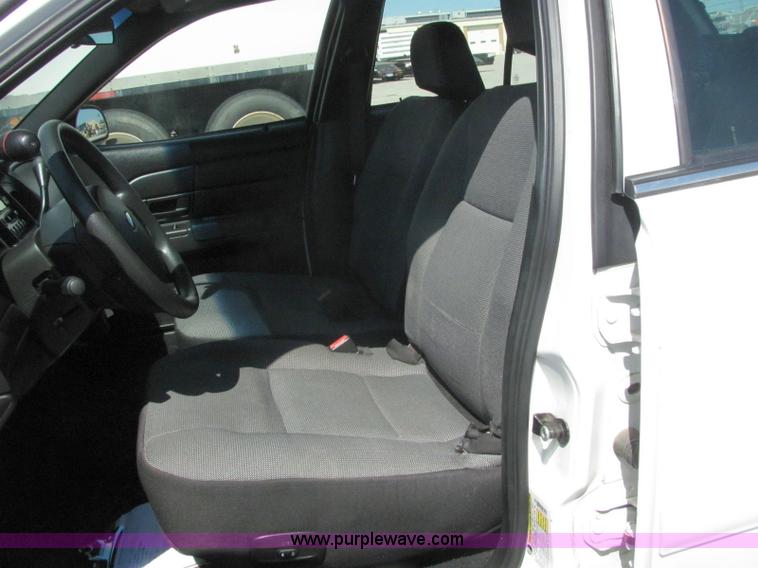 image for item 6277 2006 Ford Crown Victoria Police Interceptor