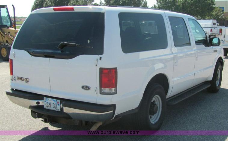 image for item 6281 2001 Ford Excursion XLT