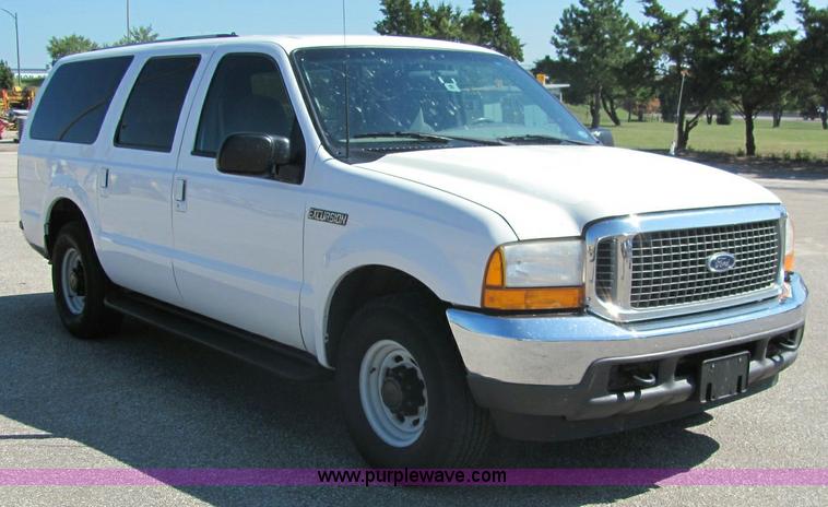 image for item 6281 2001 Ford Excursion XLT