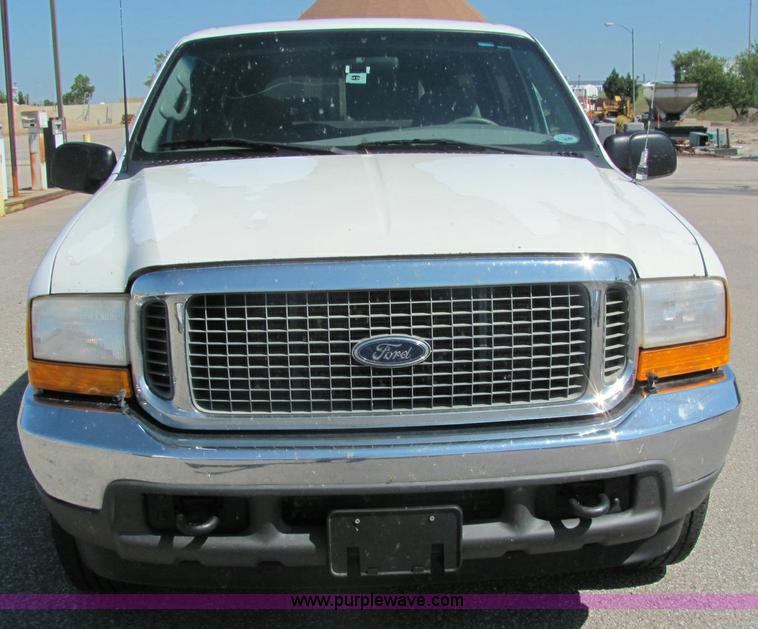 image for item 6281 2001 Ford Excursion XLT