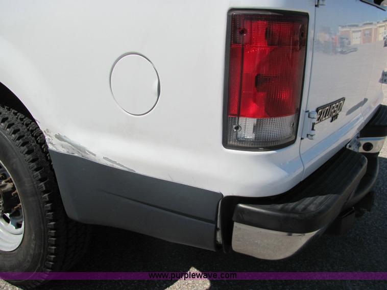 image for item 6281 2001 Ford Excursion XLT