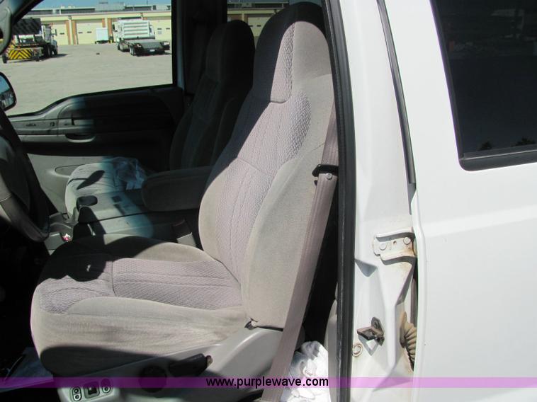 image for item 6281 2001 Ford Excursion XLT