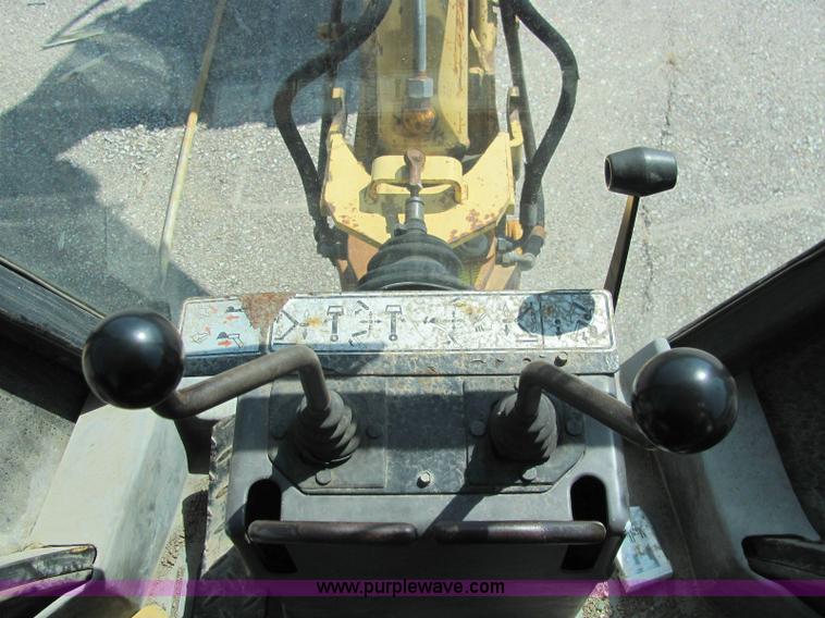 image for item 6282 1992 Ford 555C backhoe