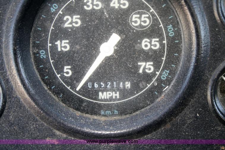 image for item 6326 1995 Ford LT8000F tandem axle dump truck