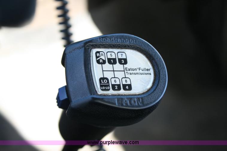 image for item 6326 1995 Ford LT8000F tandem axle dump truck