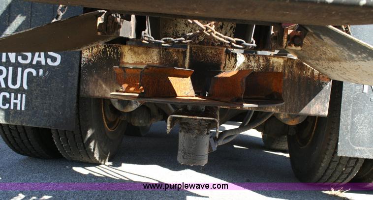 image for item 6326 1995 Ford LT8000F tandem axle dump truck