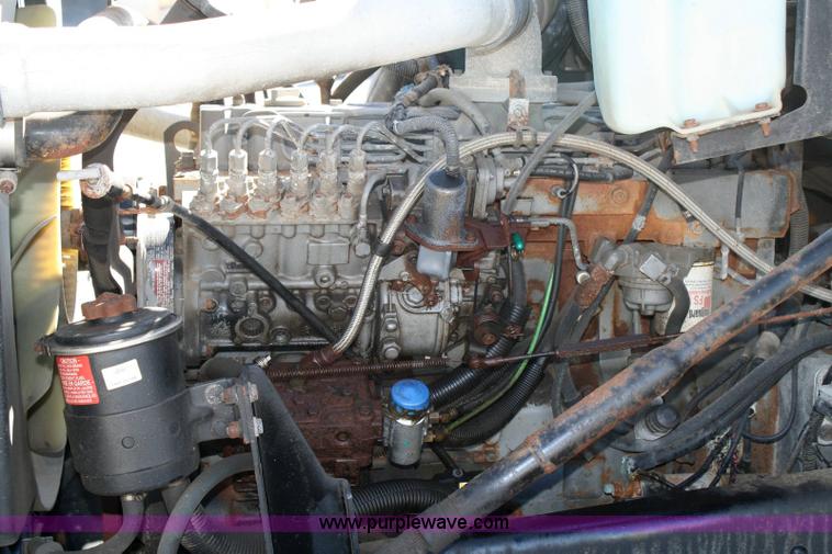 image for item 6326 1995 Ford LT8000F tandem axle dump truck