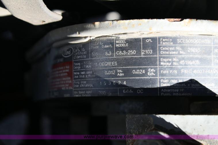 image for item 6326 1995 Ford LT8000F tandem axle dump truck