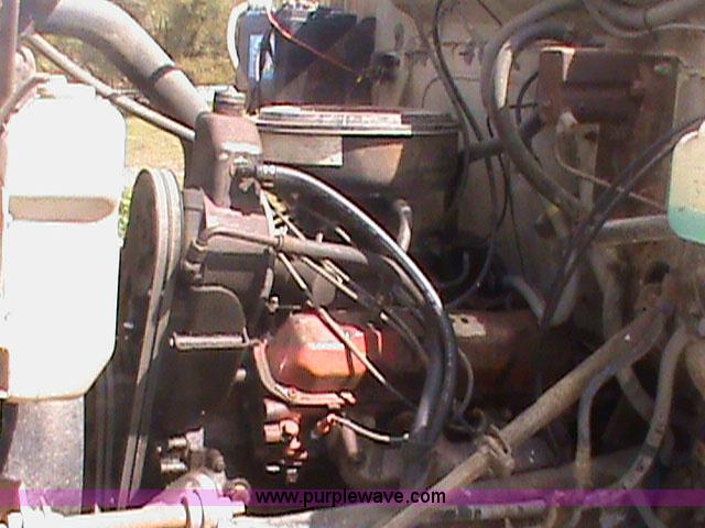 image for item 1000 1980 International 1824 dump truck