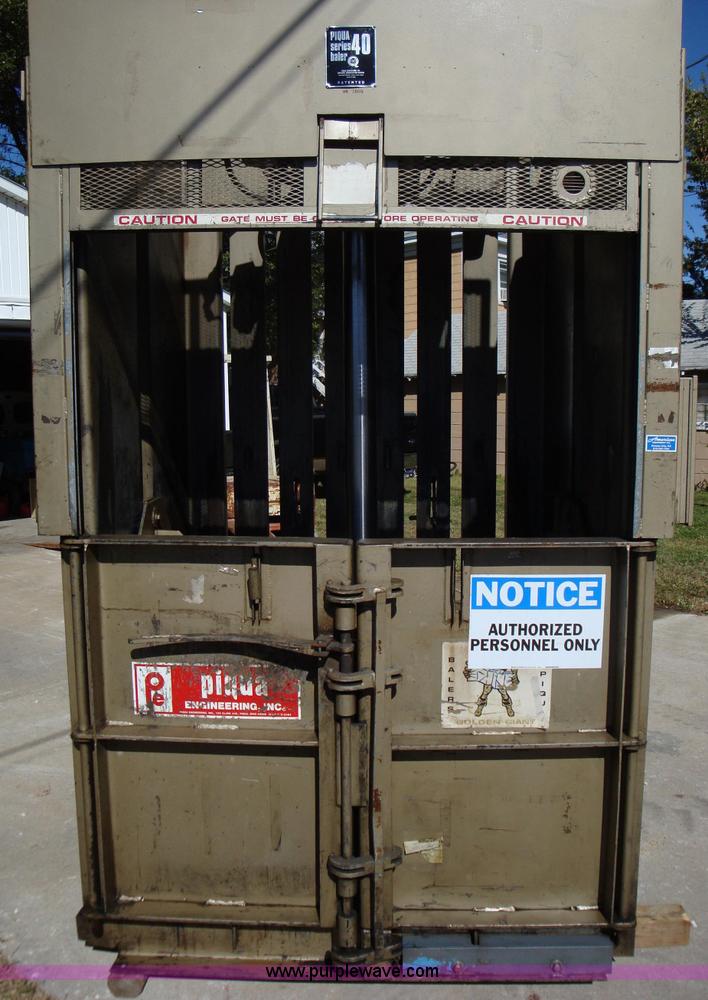 image for item 1006 Piqua Series 40 cardboard, plastic, and soft material baler