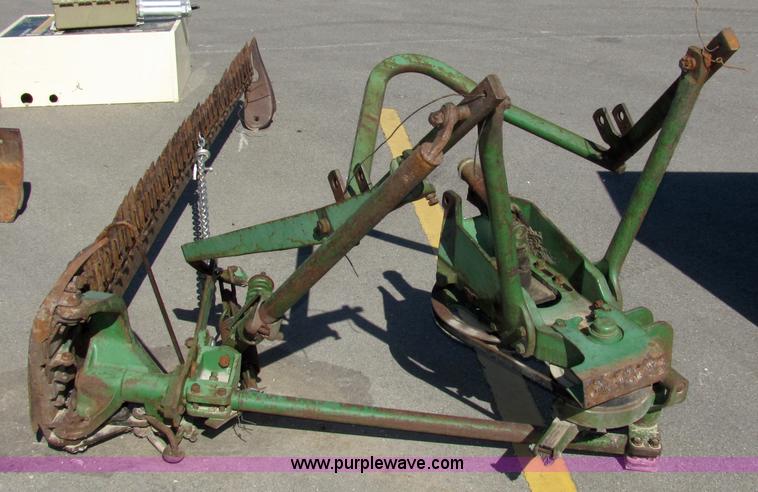 image for item 2452 John Deere 39 sickle mower