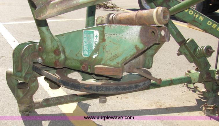 image for item 2452 John Deere 39 sickle mower