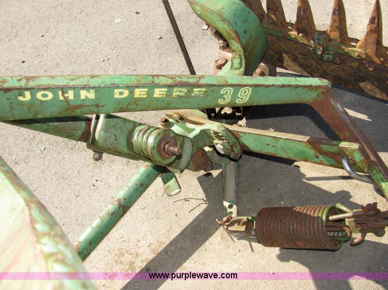 image for item 2452 John Deere 39 sickle mower