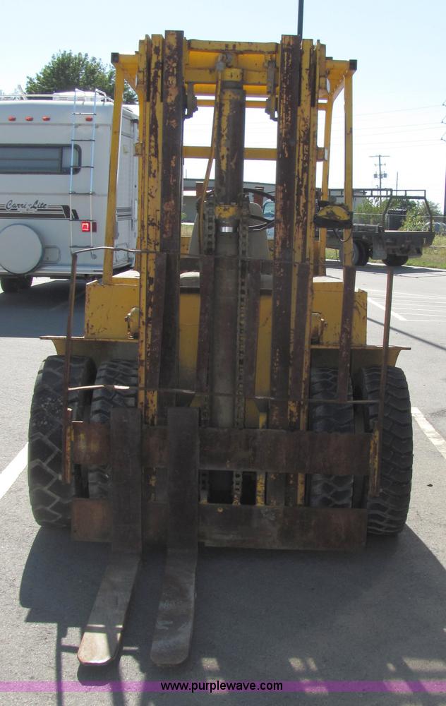 image for item 2455 Allis Chalmers ACP60BPS forklift