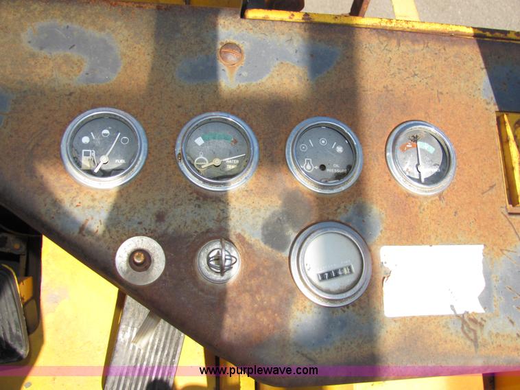 image for item 2455 Allis Chalmers ACP60BPS forklift