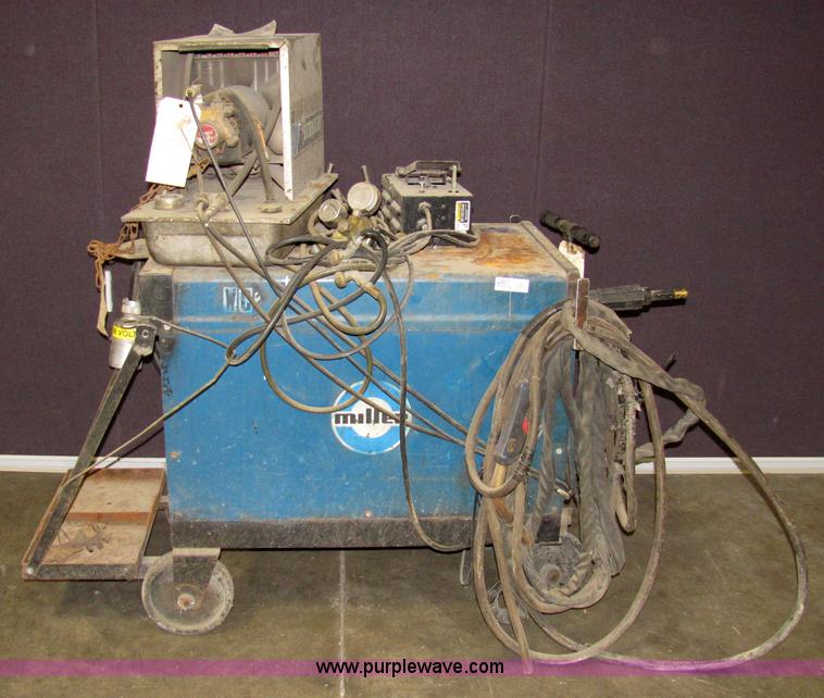 image for item 2457 Miller Dialarc HF arc welder