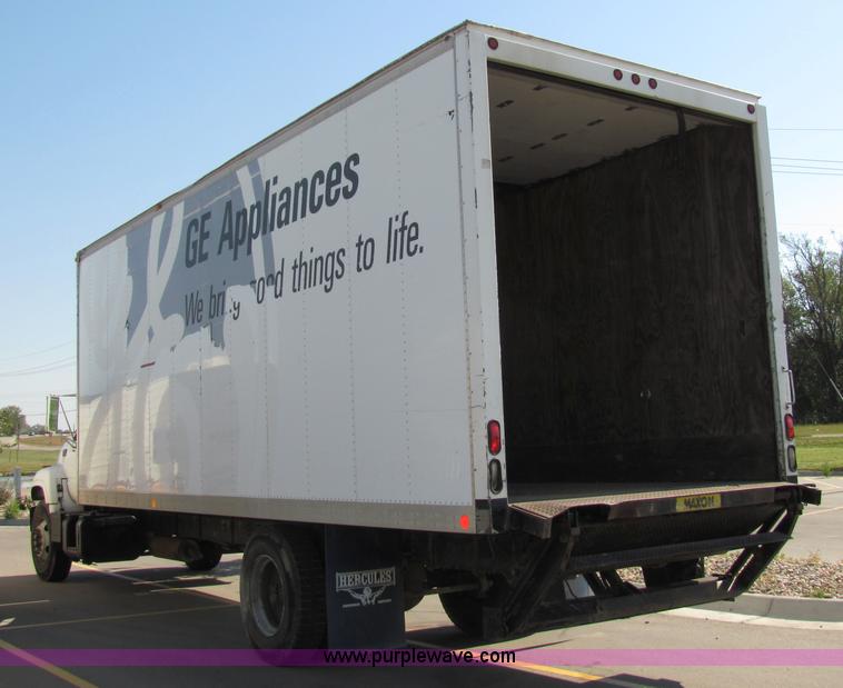 image for item 2476 2001 GMC C6500 Hercules box truck
