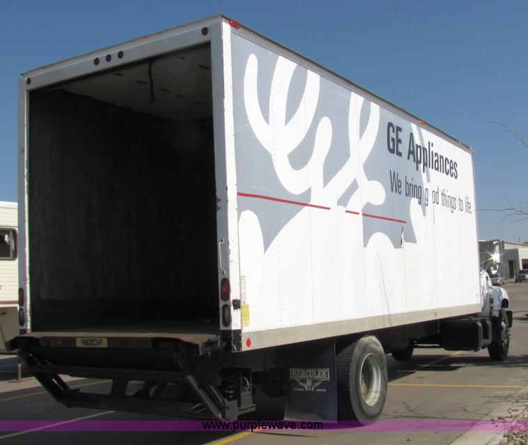image for item 2476 2001 GMC C6500 Hercules box truck