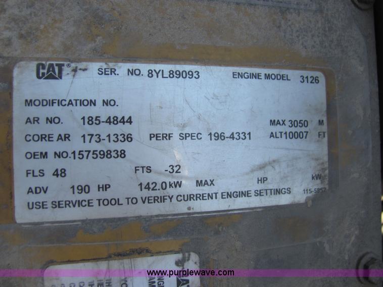 image for item 2476 2001 GMC C6500 Hercules box truck