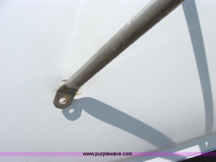 image for item 2536 1992 Ford F450 Super Duty truck