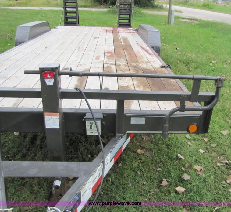 image for item 2578 2009 Load Trail car trailer