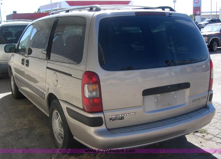 image for item 3020 1999 Chevrolet Venture mini van